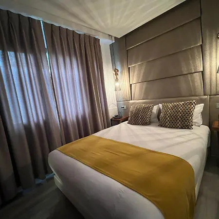 Hotel Art 3*