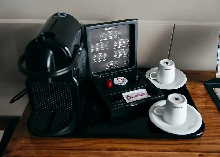 Art (adults Only) Hotell 3*